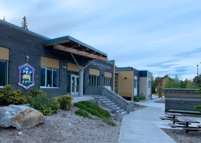 Ecole Notre Dame Des Monts. French School in Canmore.